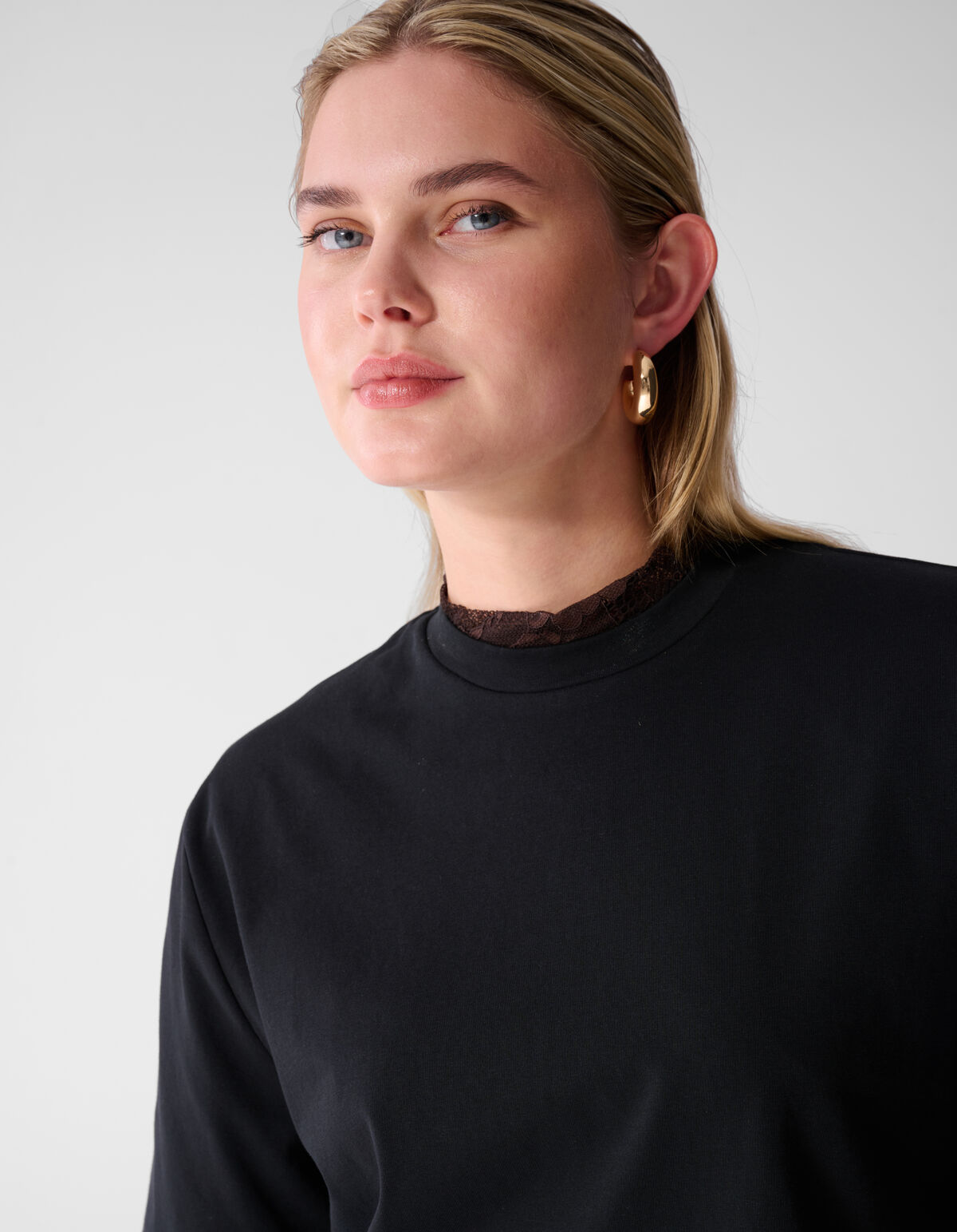Padded T-shirt Zwart