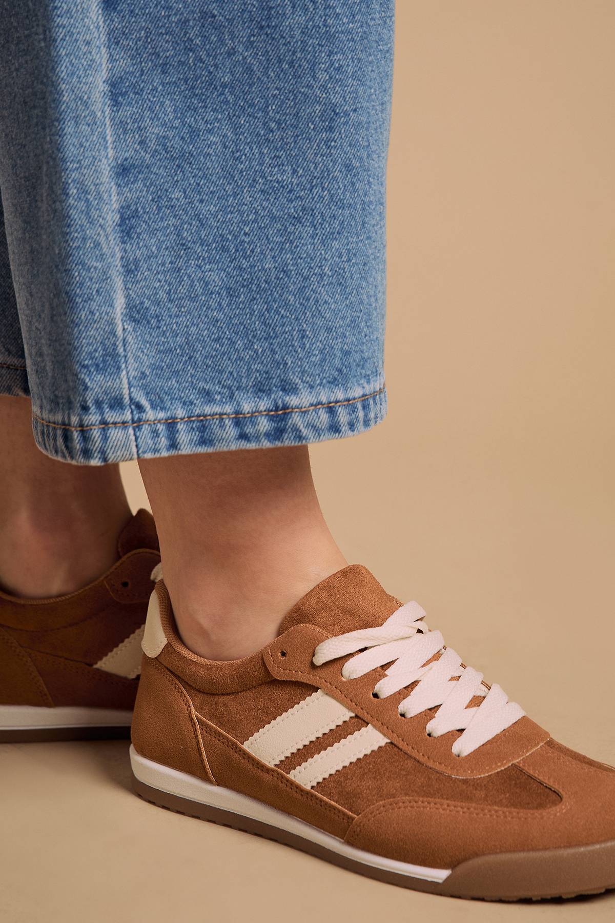 Oasis Baskets à Lacets Penny en Synthétique