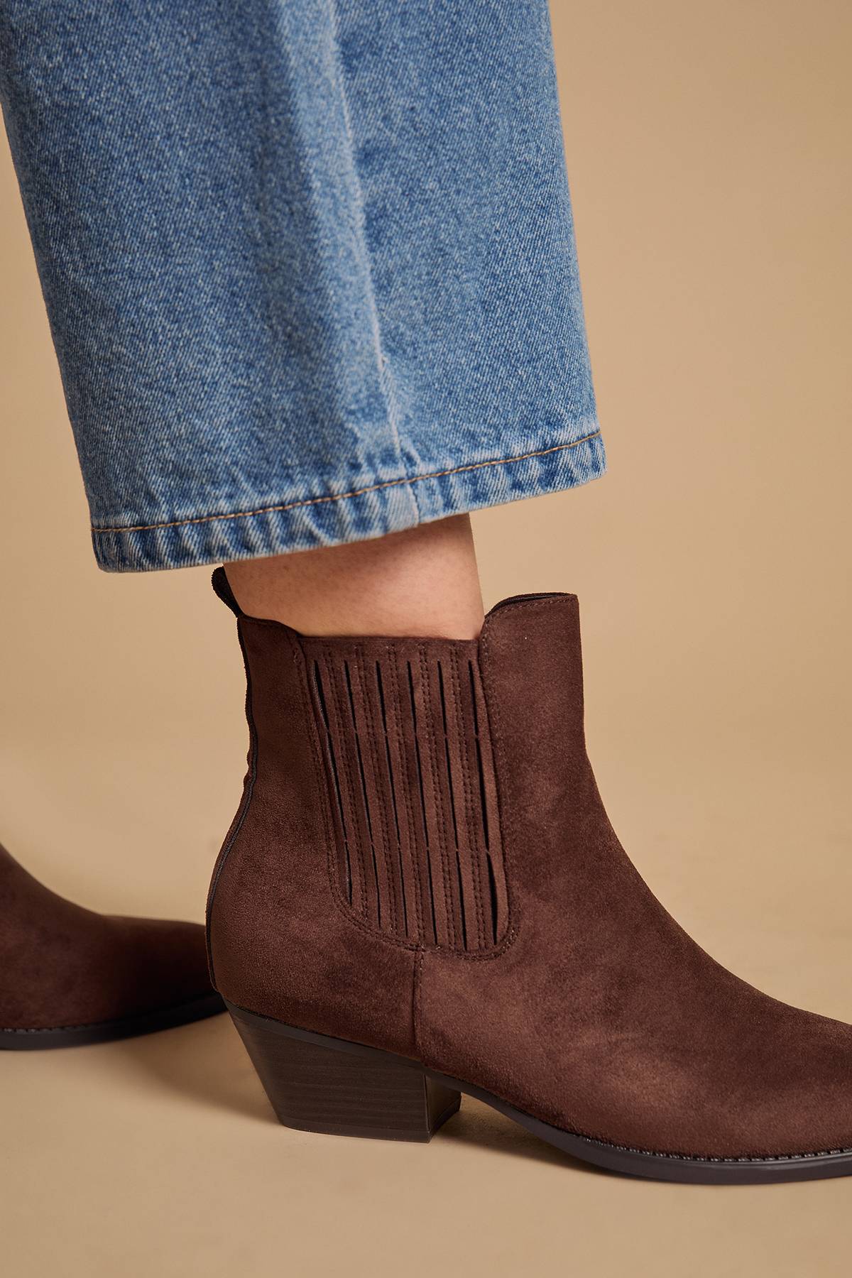 Oasis Bottines Western Debbie en Synthétique avec Soufflet Recouvert