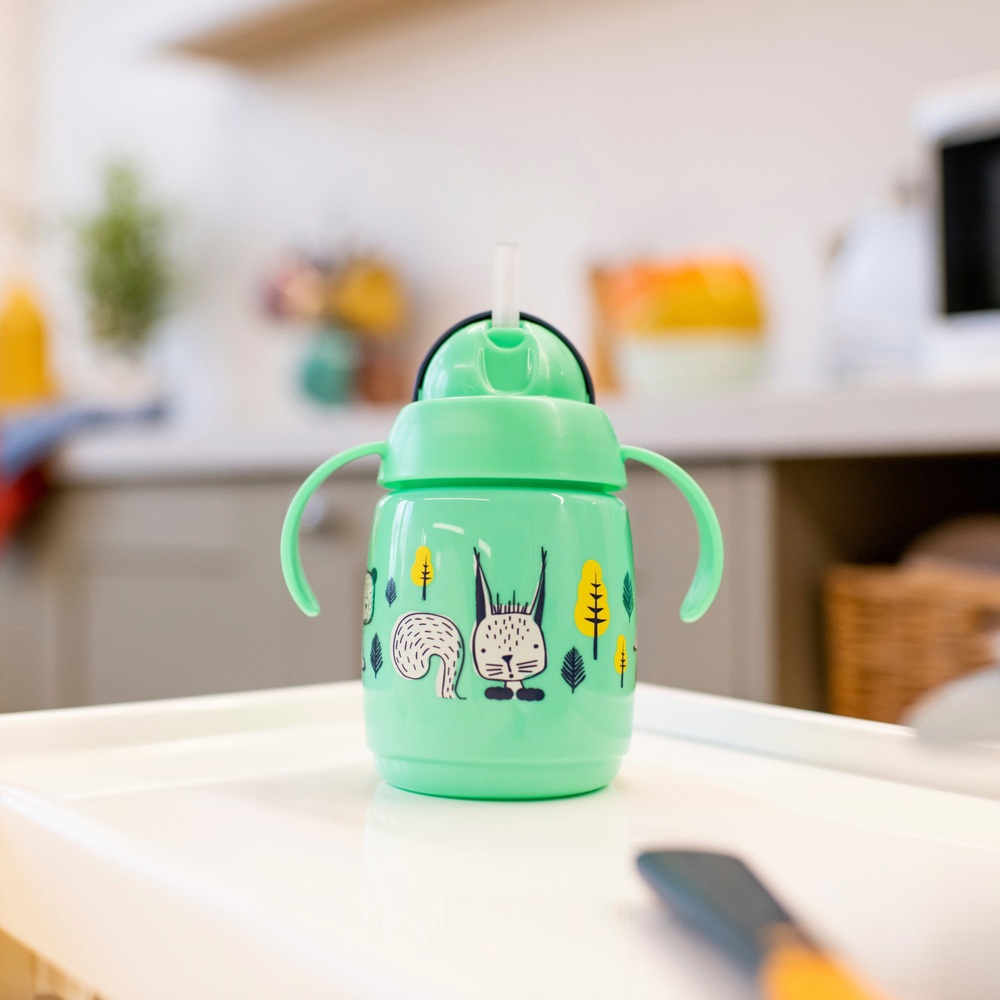 Tommee Tippee Superstar Trinklernbecher mit Strohhalm, 300 ml, ab 6 Monaten, Sortiment