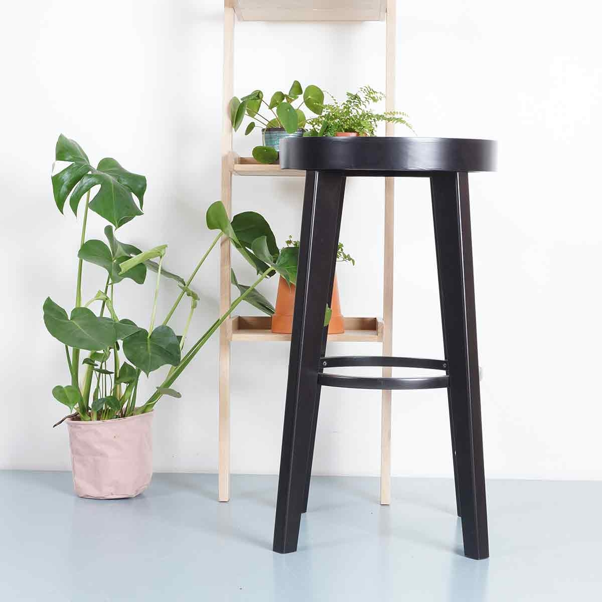 Houten barkruk Fico zwart gebeitst - 75 cm