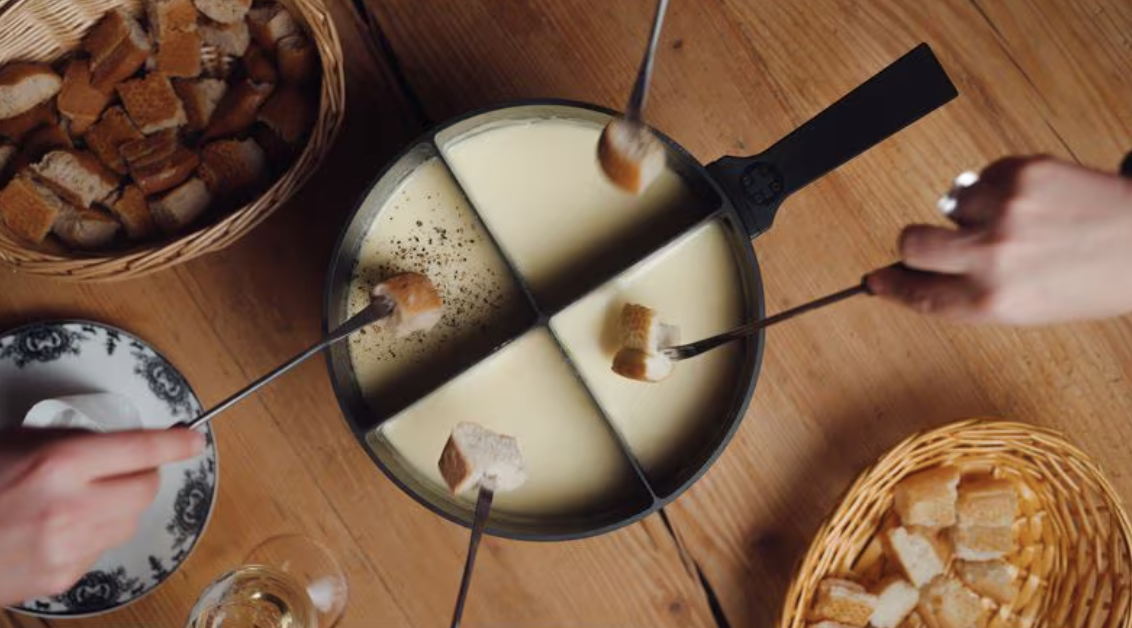 Ø25cm 4in1 Gusseisen Fondue Caquelon für Käse / Chinoise / Schokolade Fondue (DT-01577) - Schwarz