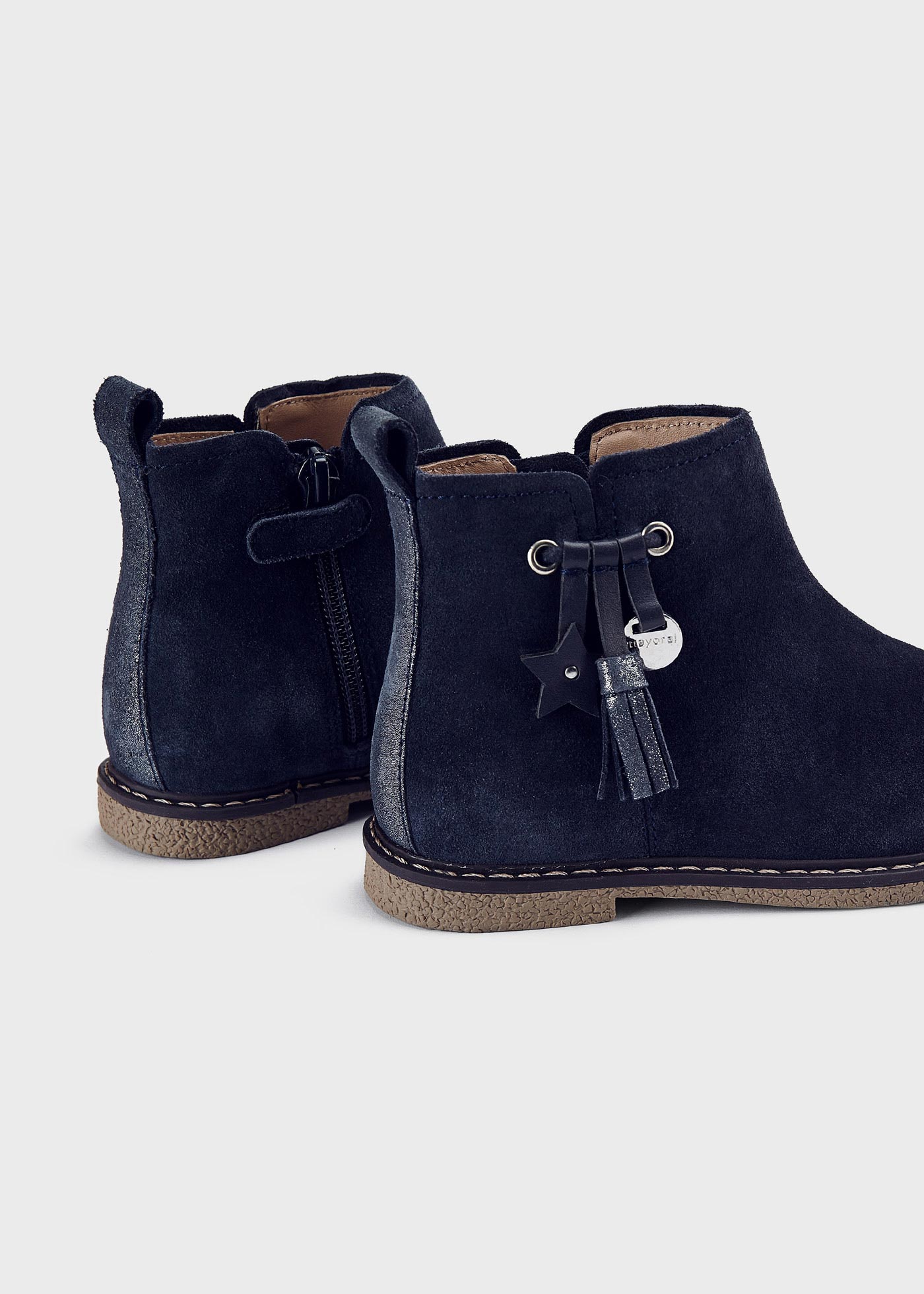 Botas de tornozelo em couro sustentável para meninas