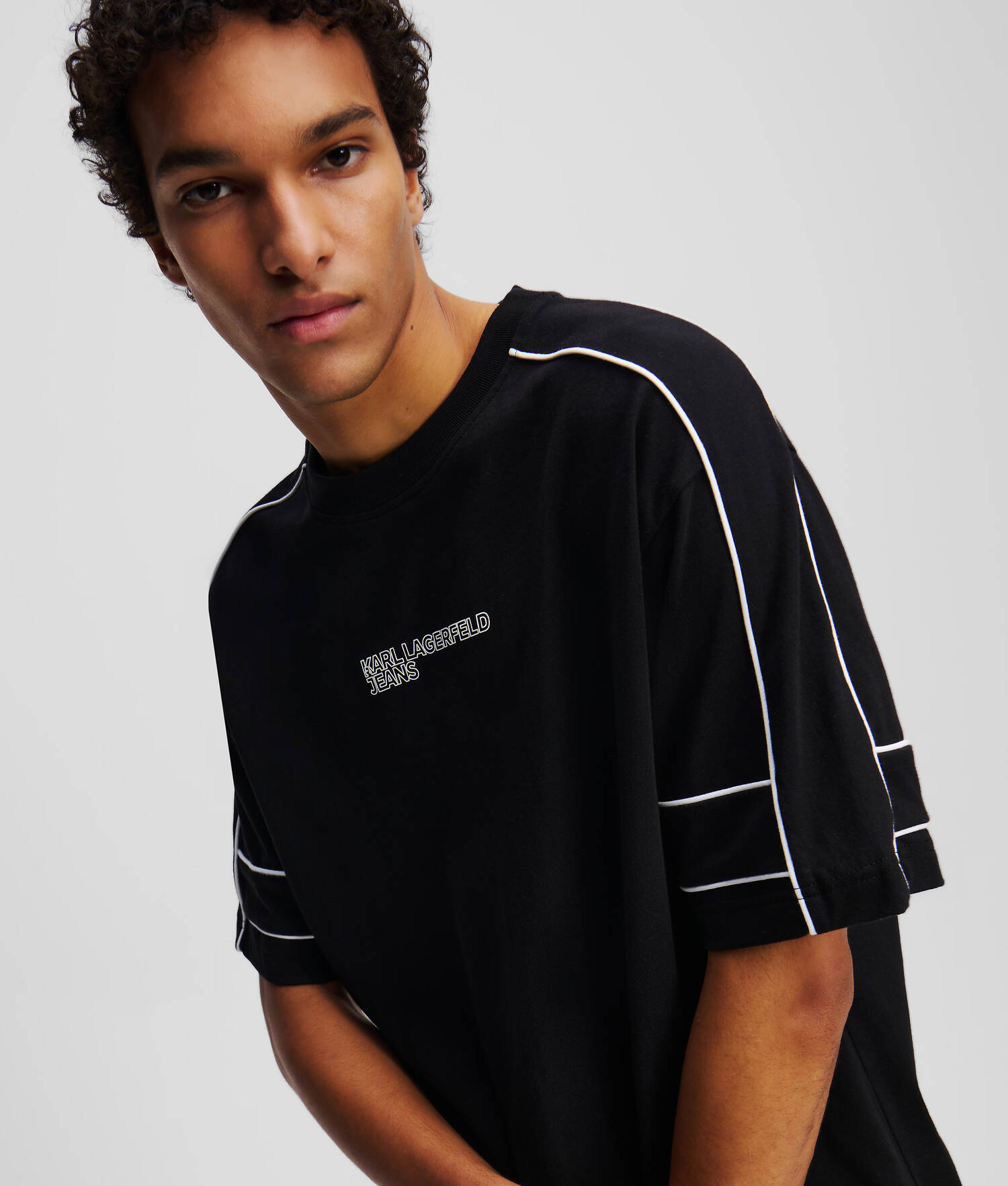 T-SHIRT À PASSEPOIL - Noir
