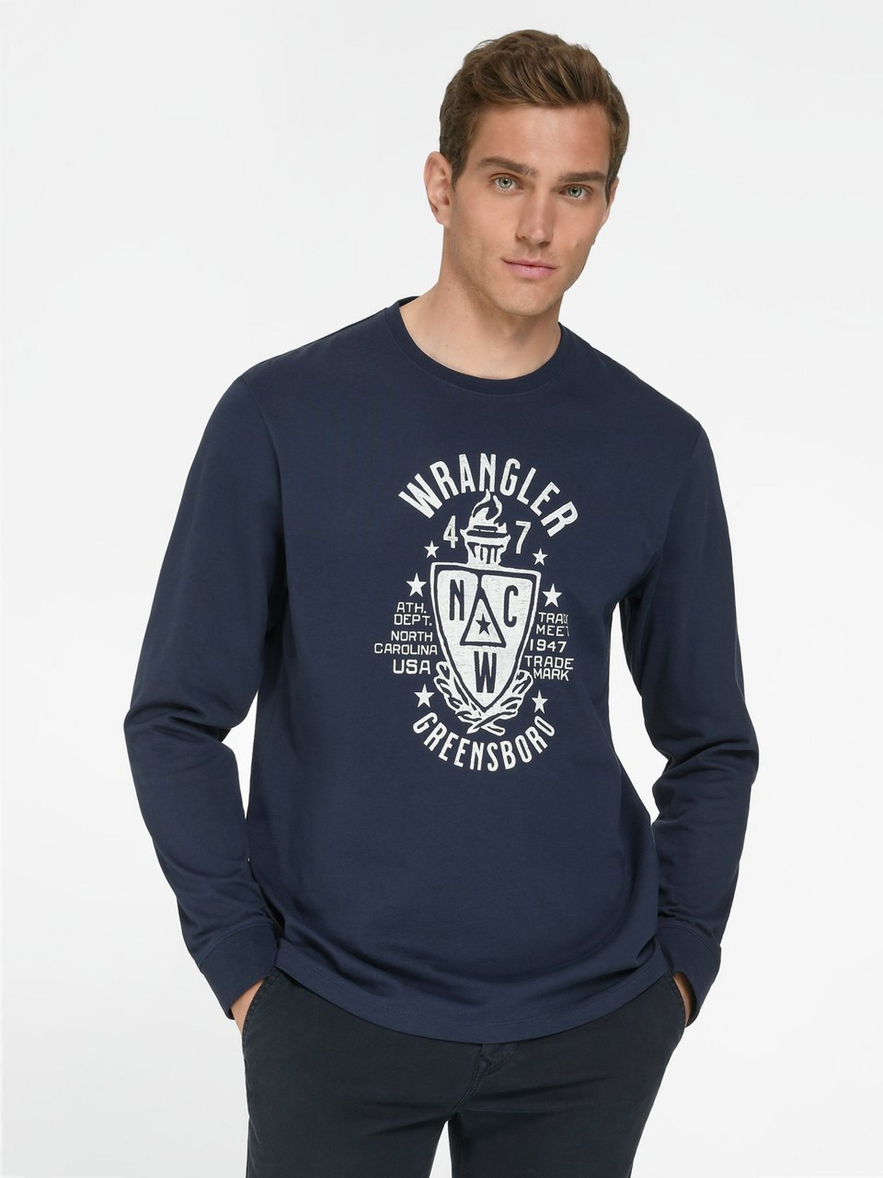 Sweatshirt