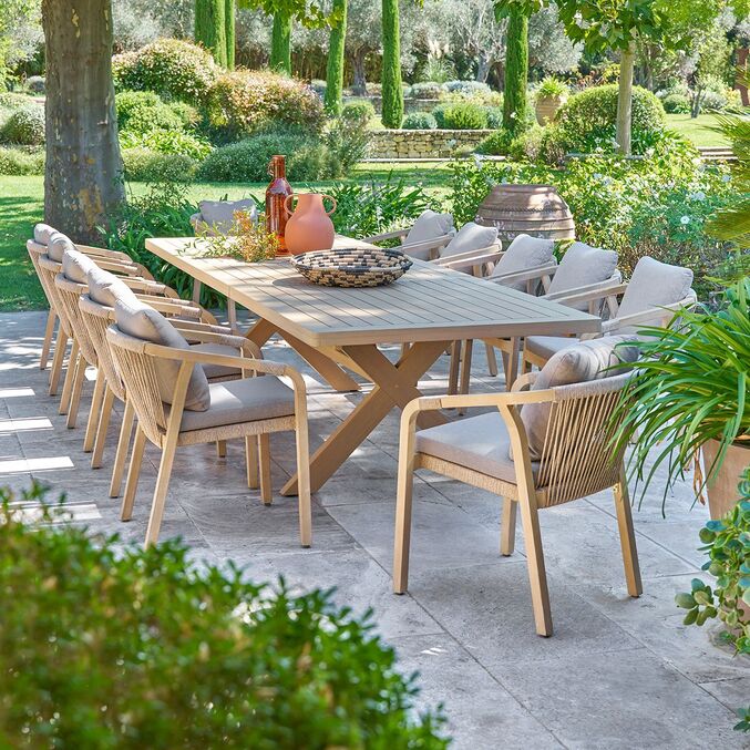 Ensemble table de jardin extensible XENIA  + 12 fauteuils PAPOUASIE Eucalyptus