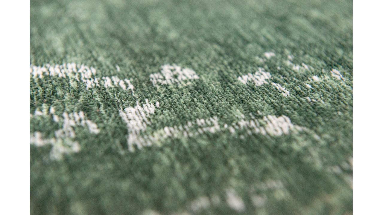 Vloerkleed Majestic Forest 9146 Fading World Medallion  | Louis de Poortere