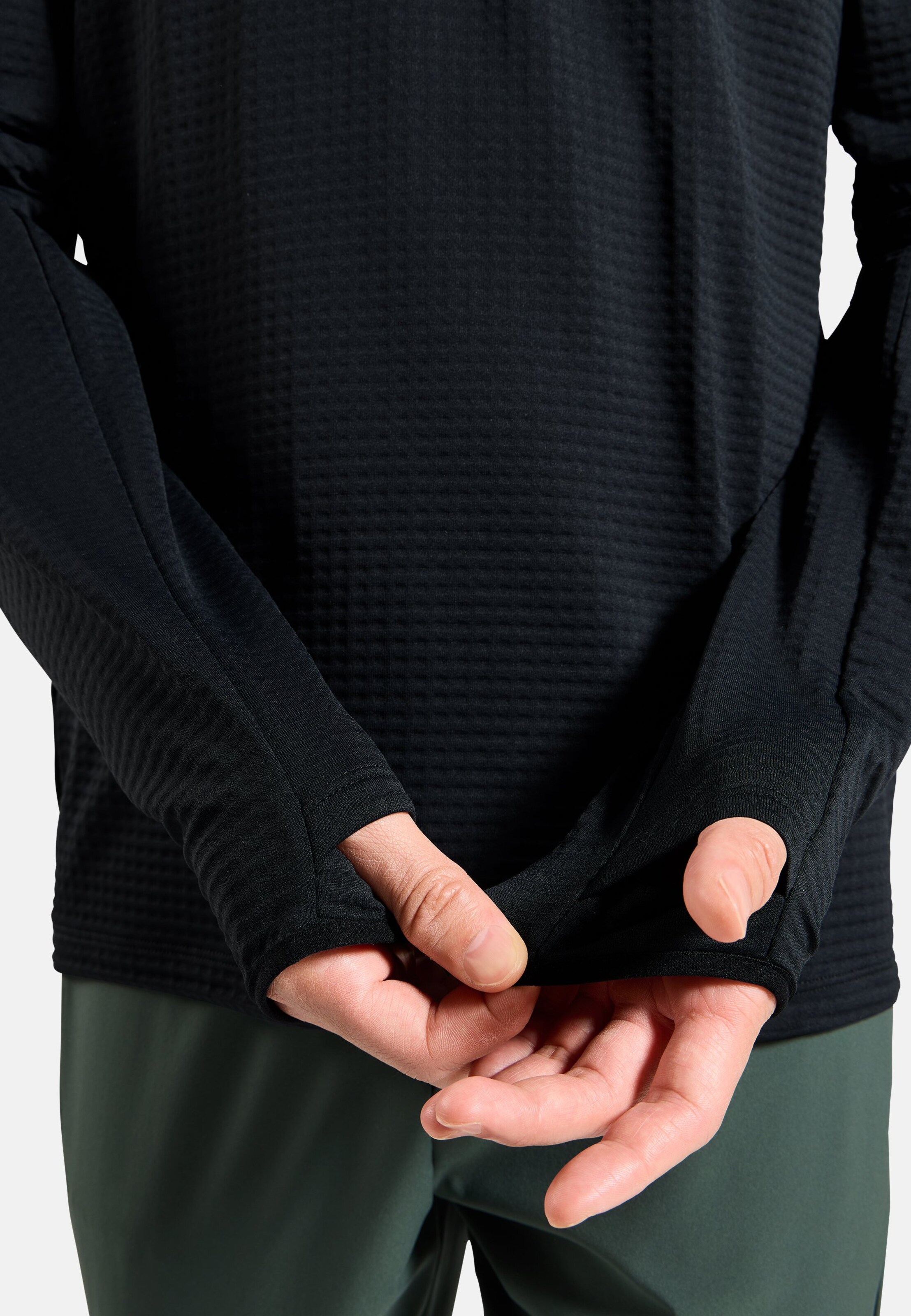 Essentials Thermal Laufshirt mit Halbreissverschluss in black