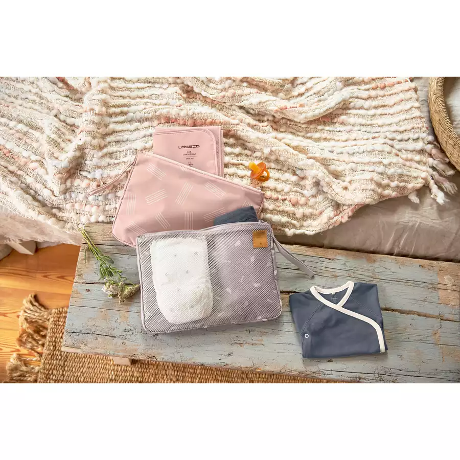 LÄSSIG Windeltasche Casual Changing Organizer Soft Stripes rose