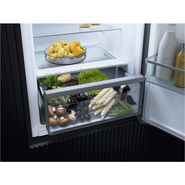 Miele Einbau-Kühlschrank K 7317 D