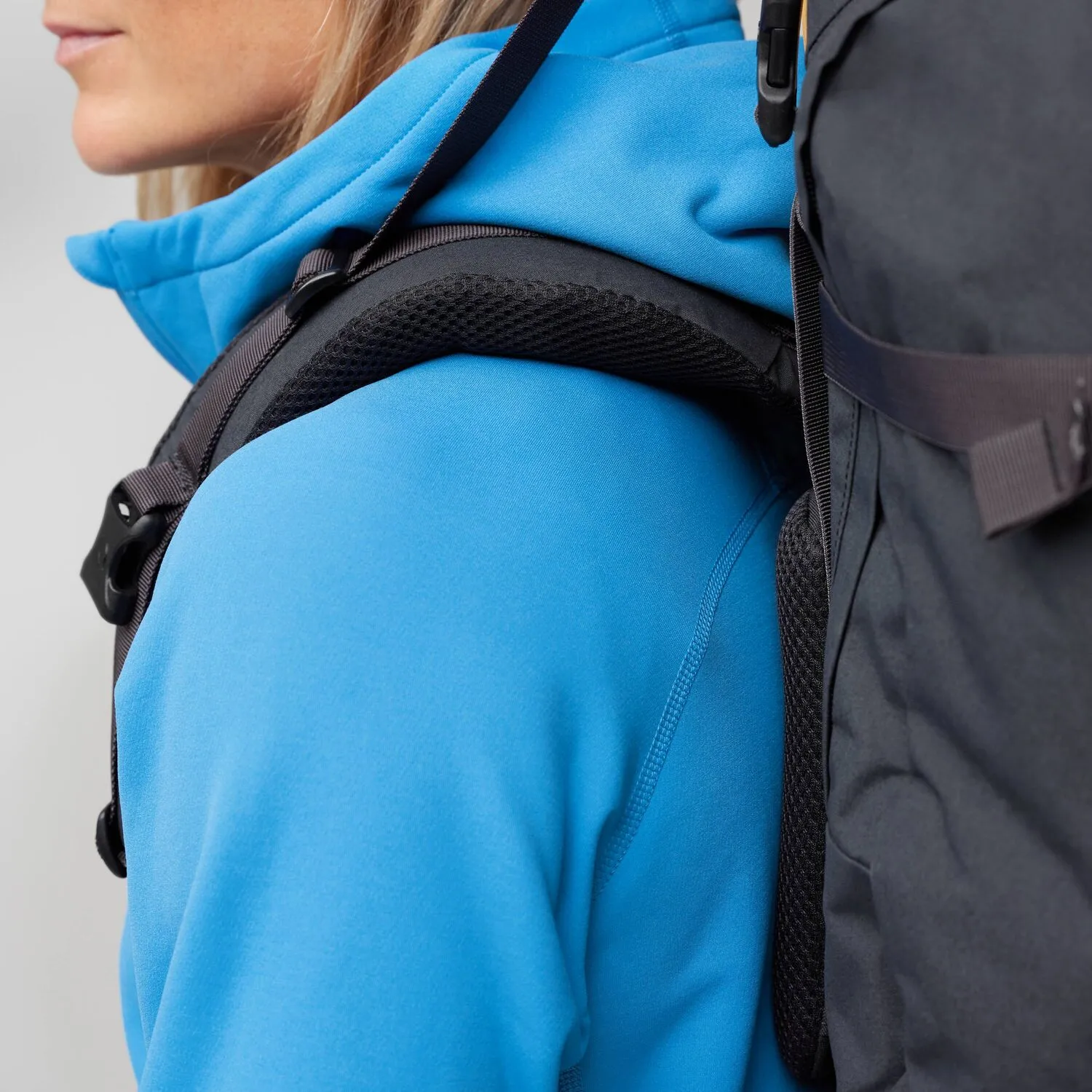 Fjällräven Women's Expedition Fleece Hoodie Deep Forest