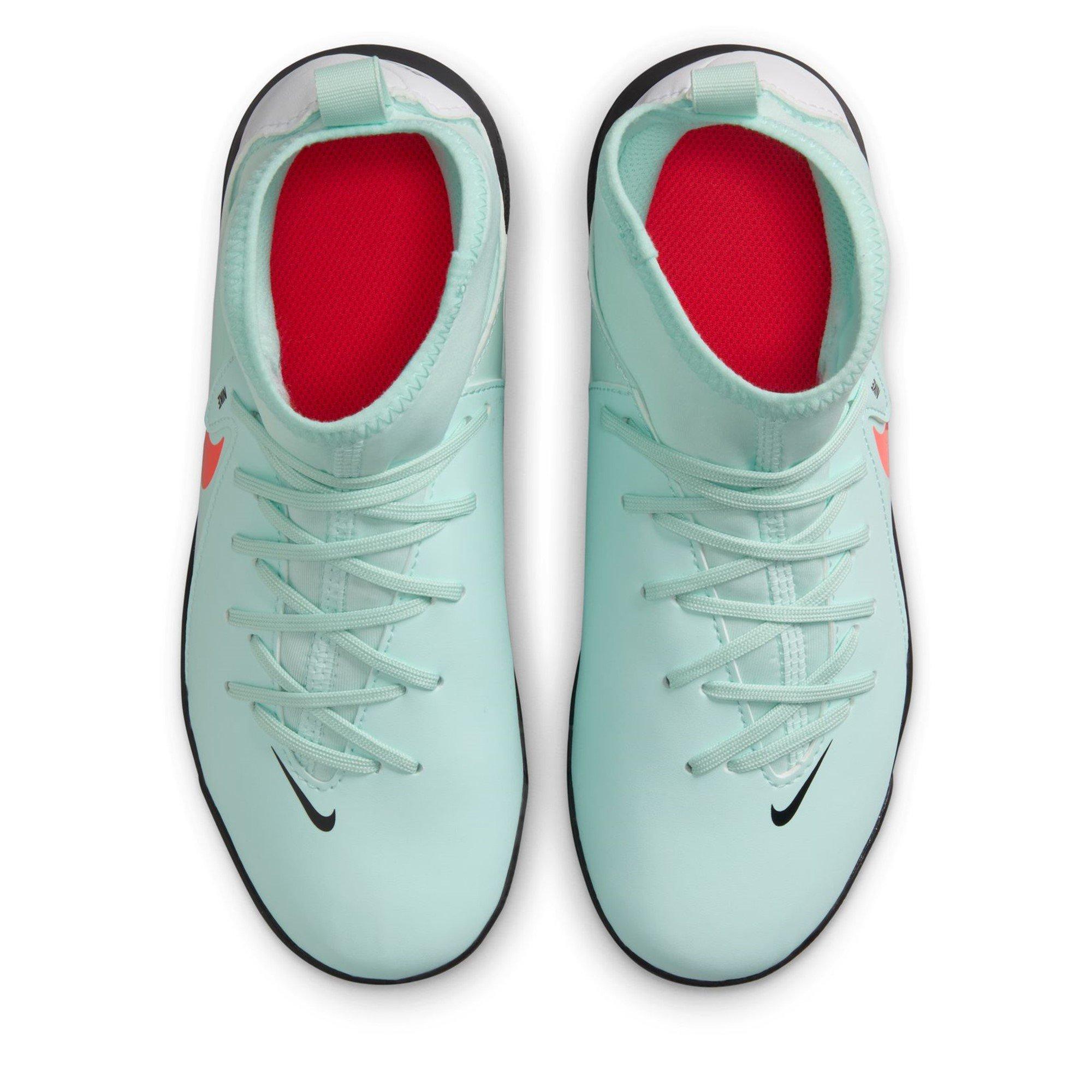 Nike Phantom Luna II Club Juniors Astro Turf Football Boots