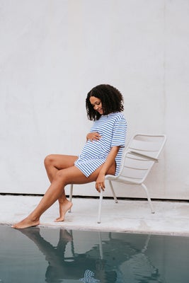 Boob Oversized T-skjorte med Splitt, Stripe White/Blue
