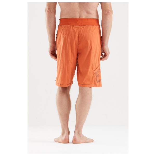 E9 - Pentago Peace - Short