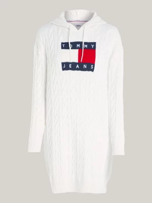 Vestido com capuz em tricô
