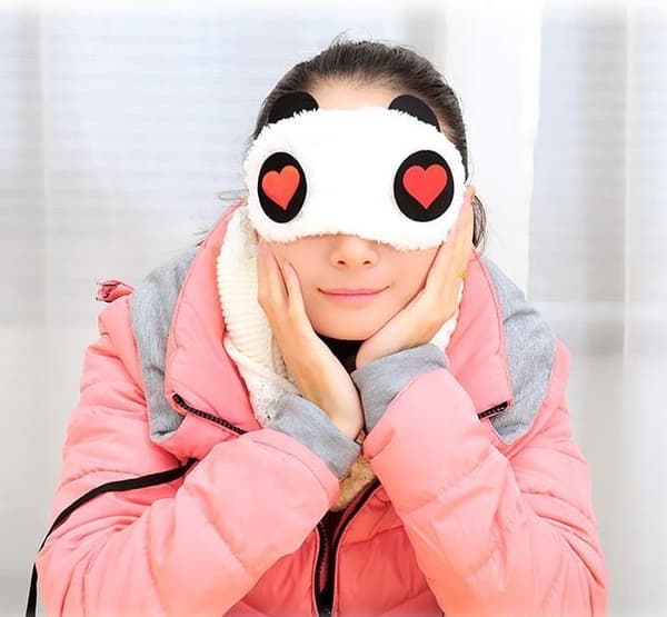 Forelsket Panda, Fluffy Sovemaske for reiser og avslapping
