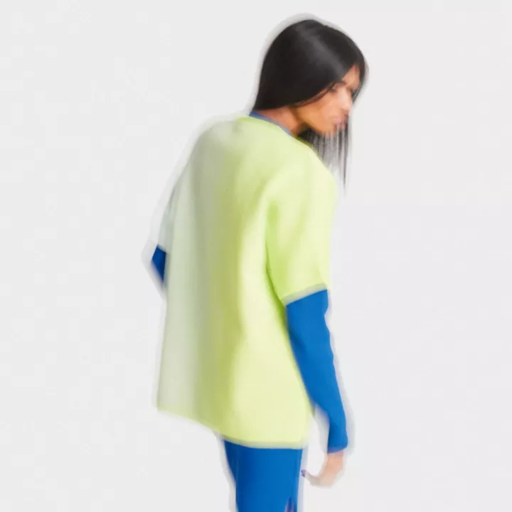 Camiseta feminina Timberland x Suzanne Oude Hengel Future73 SS Knit na cor verde.