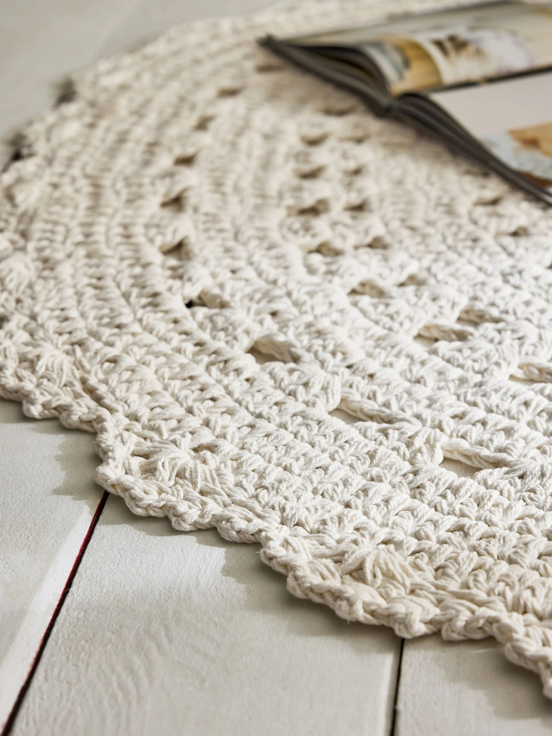Shabby Chic by Rachel Ashwell® Rond Gehaakt Tapijt