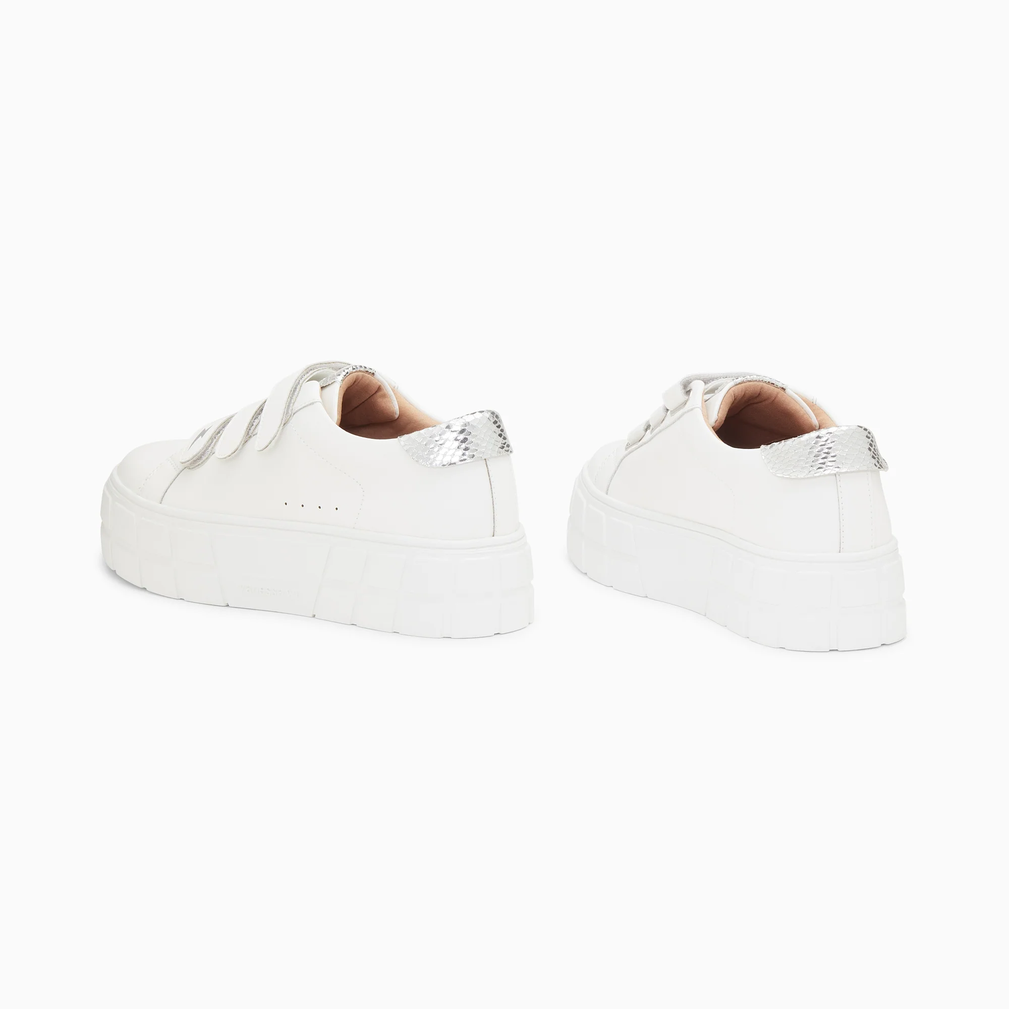 Sneakers-Baskets Angela blanc et argent serpent à plateforme
