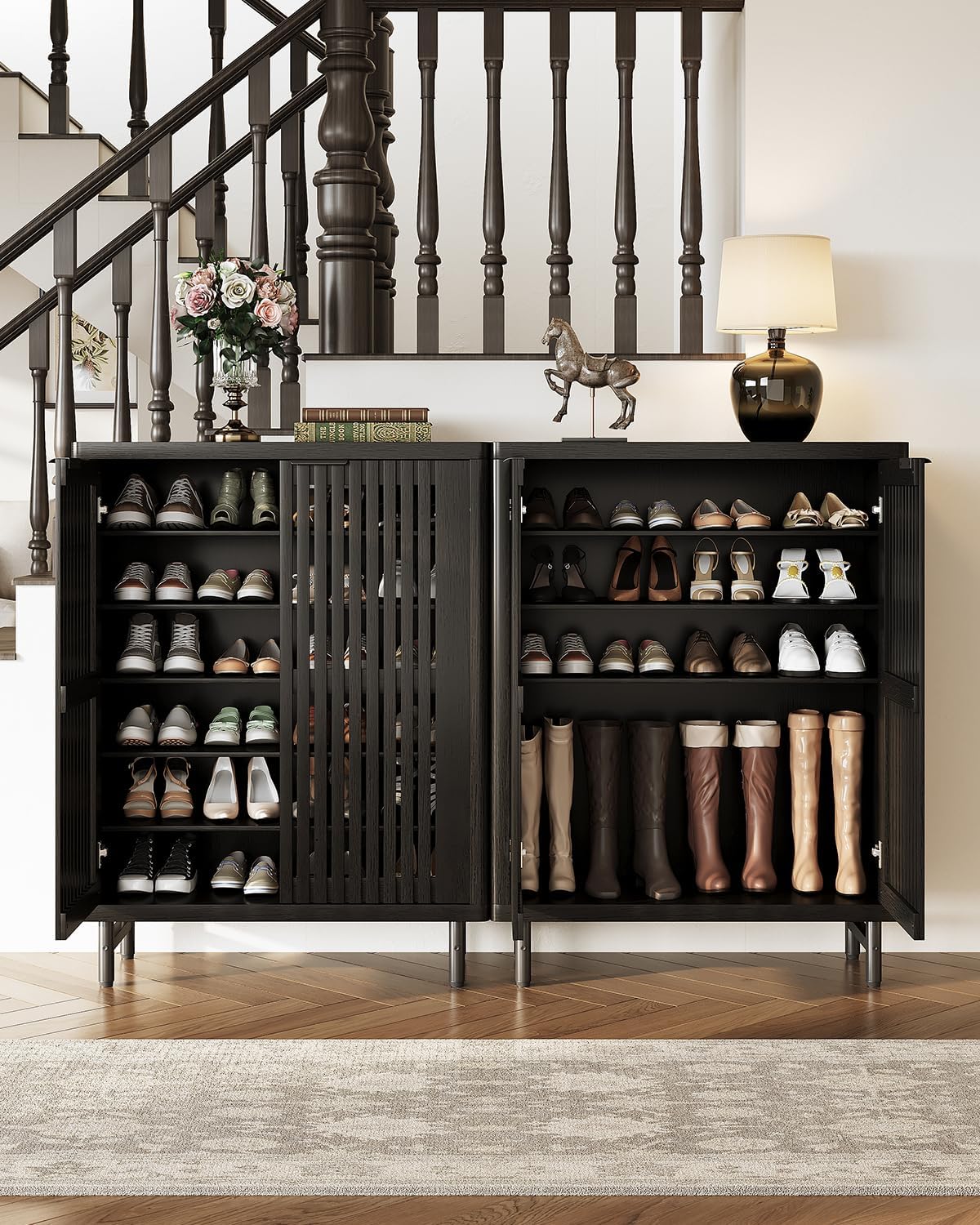 LITTLE TREE Schuhschrank mit 6 Etagen und Türen für bis zu 24 Paar, großer Schuhschrank aus Holz mit verstellbaren Regalen, schwarzer freistehender Schuh-Organizer Schrank für Eingangsbereich, Flur