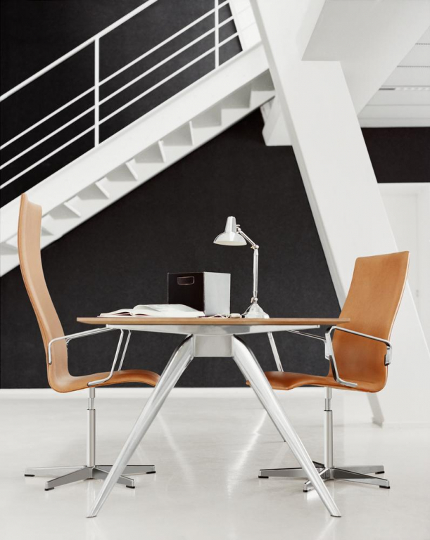 Fritz Hansen Oxford Medium back vergaderstoel Grace Black Black