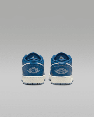 Air Jordan 1 Low SE Older Kids' Shoes