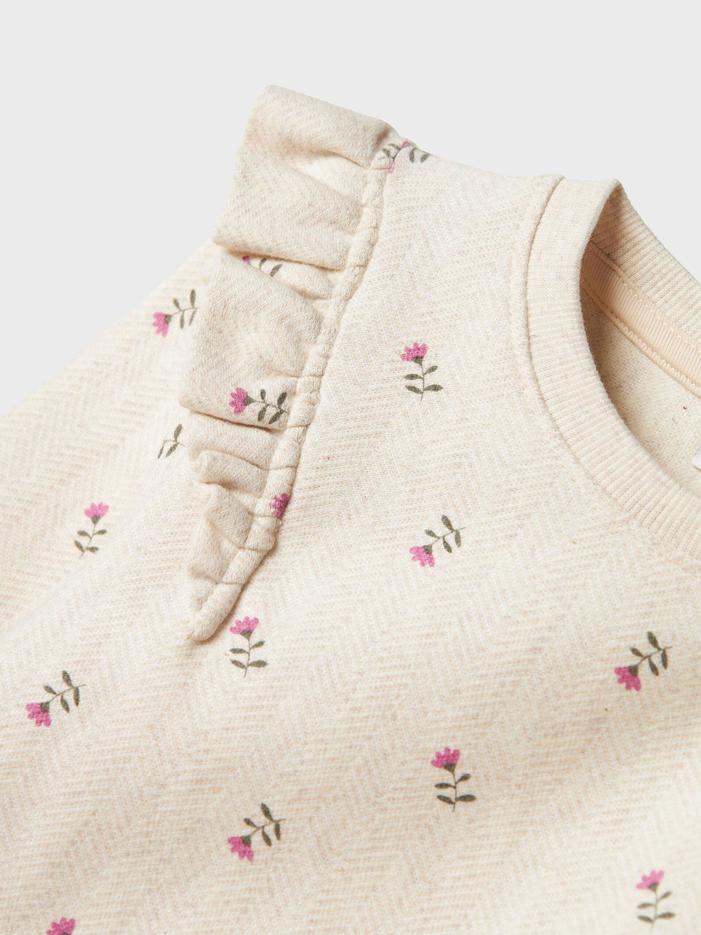 Nulla Long Sleeve Sweat