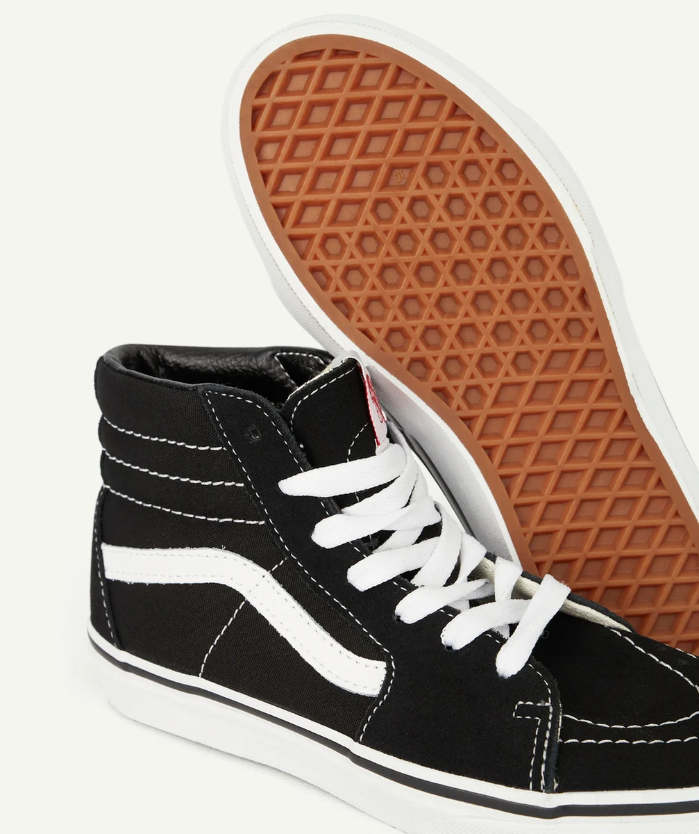 VANSBASKETS MONTANTES ENFANT BLANCHE ET NOIRE SK8-HI