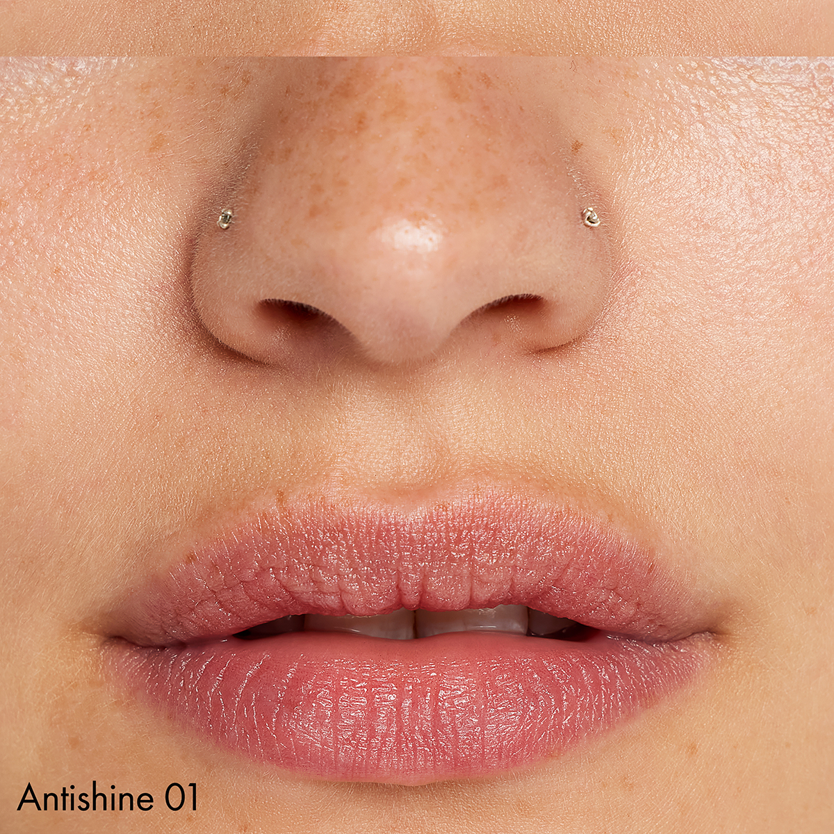 Matte Slick Mini Lip Balm Invisible