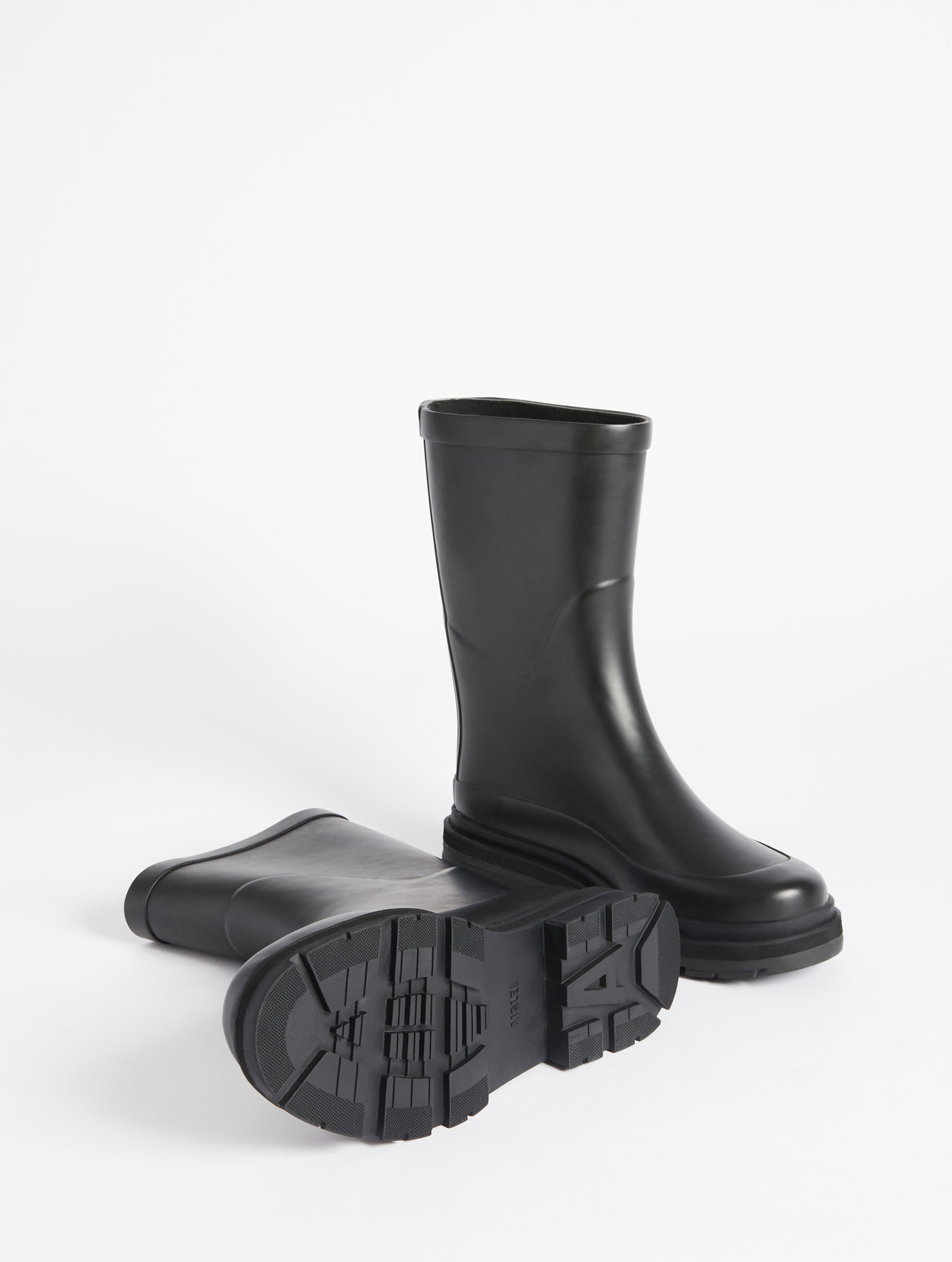 Le bottillon de pluie hybride, pour un style à toute épreuve NOIR