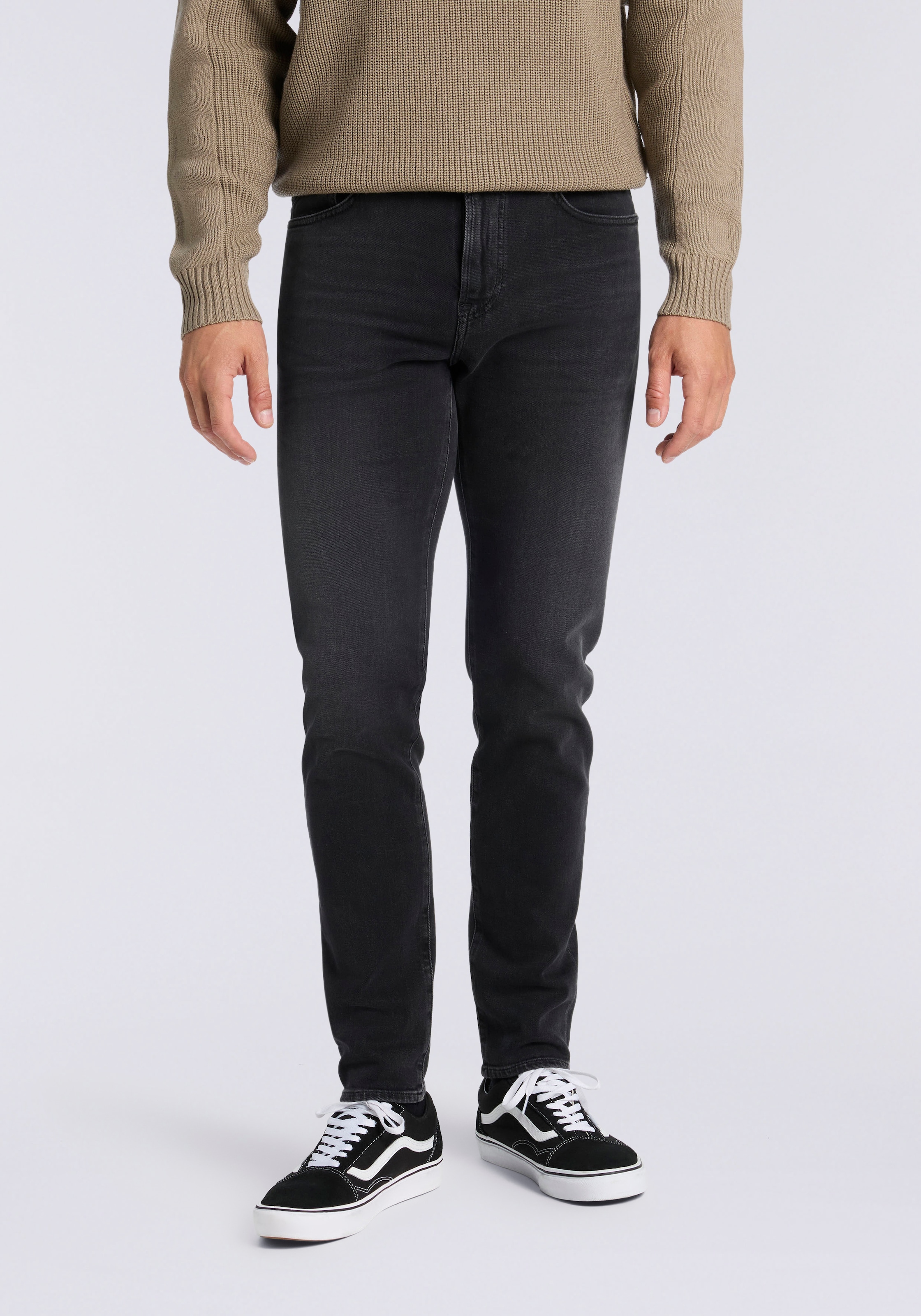 BOSS ORANGE Tapered-fit-Jeans »ONYX«, in 5-Pocket-Form, komfortabler Stretch-Denim