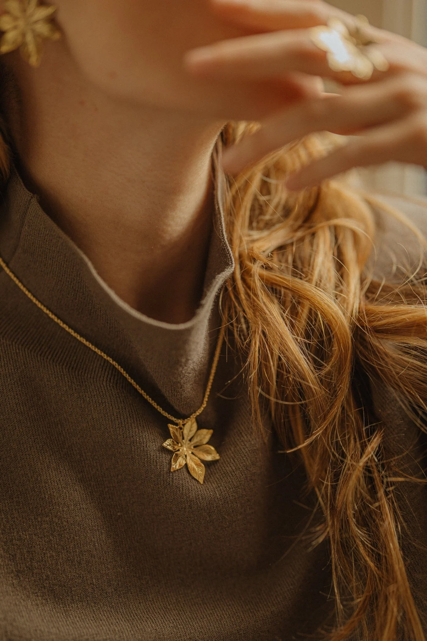 CHLORIS - Collier fleur doré à l'or fin | Doré