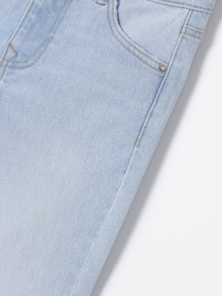 Calça jeans flare curta - Azul claro