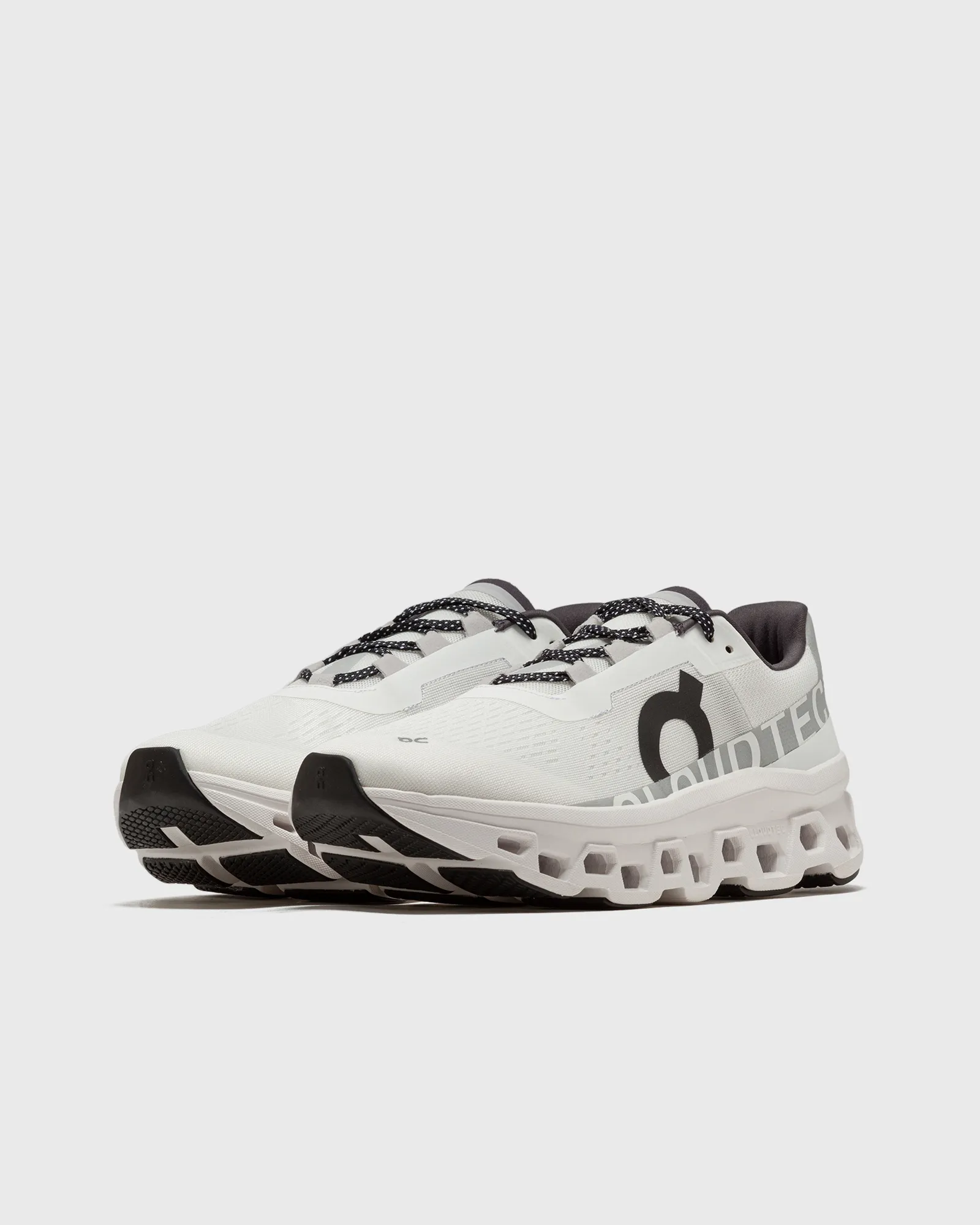 ON Cloudmonster 1