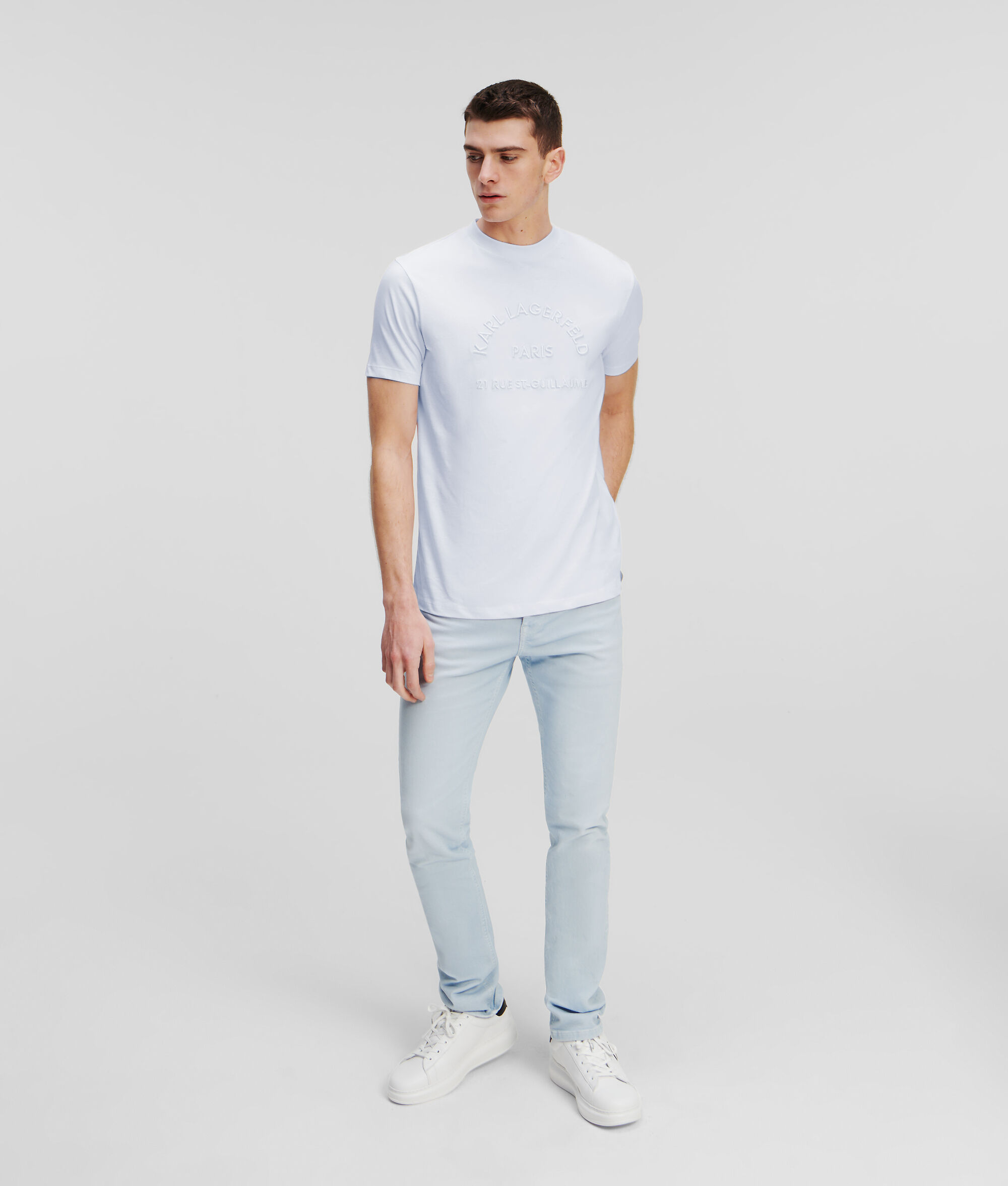T-shirt avec logo brodé