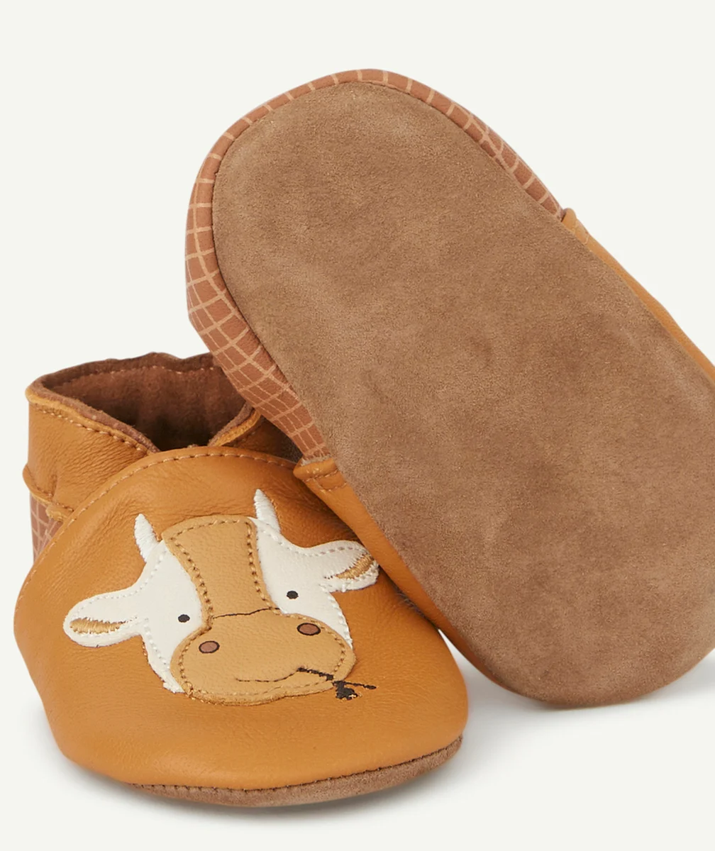 ROBEEZLES CHAUSSONS EN TANNAGE VÉGÉTAL CAMEL AVEC VACHES