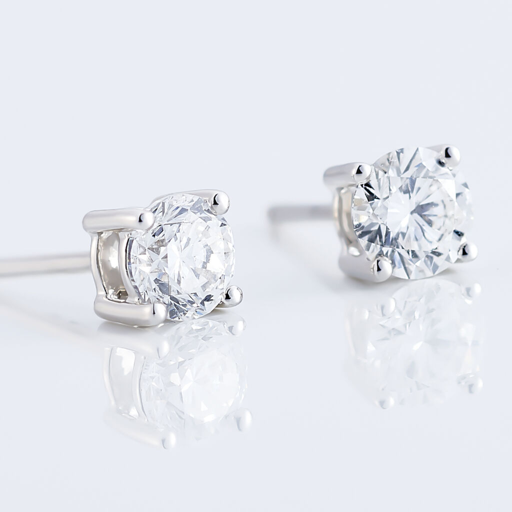 Boucles D'oreilles Puces 4 Griffes Or Blanc Diamant Synthetique