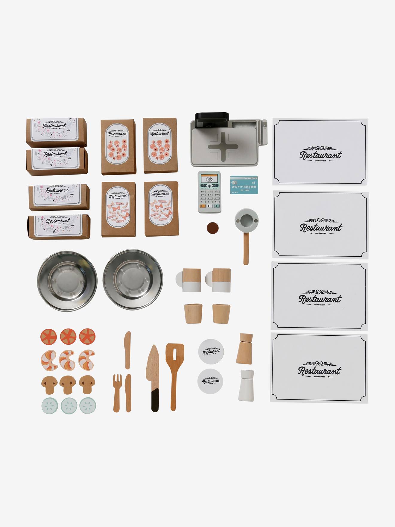 Restaurante de madeira lisa bege médio com certificação FSC® e detalhes decorativos.