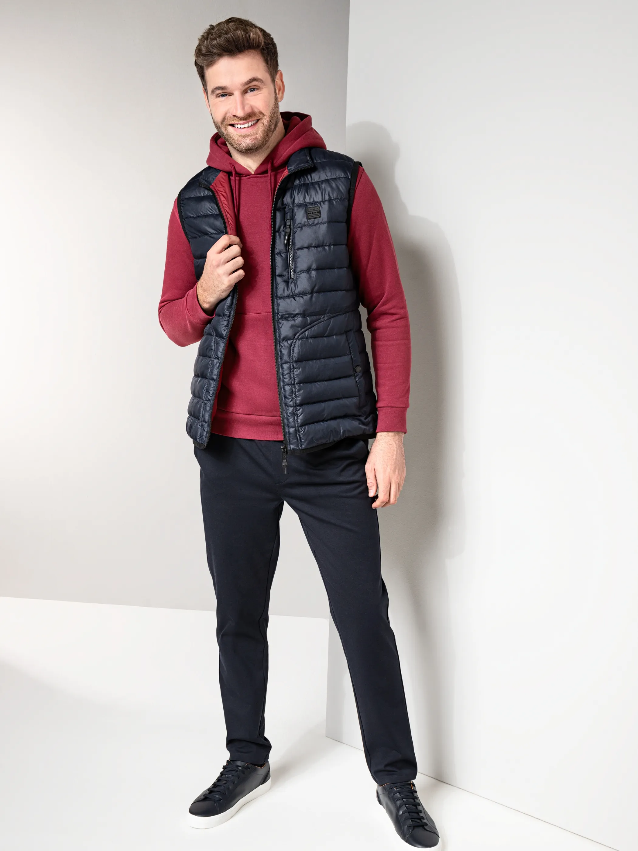 Herren Hoodie mit Kängurutasche