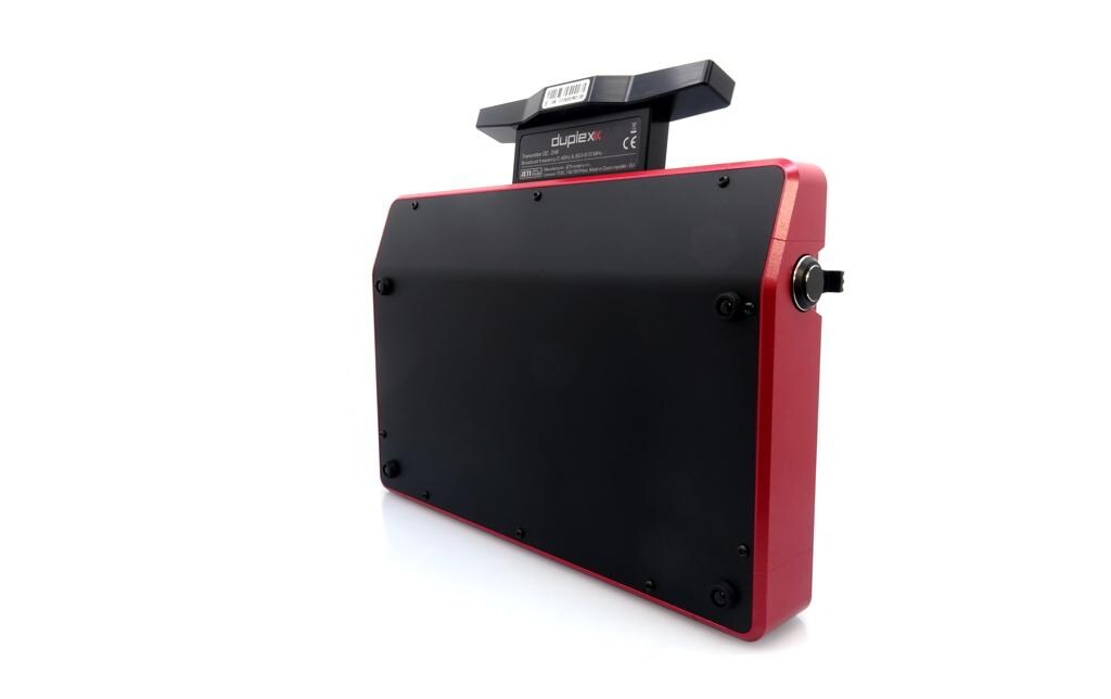 Fernsteuerung DC-24 II Carbon Line Rubinrot<br>Professioneller 2.4 GHz Duplex Pultsender