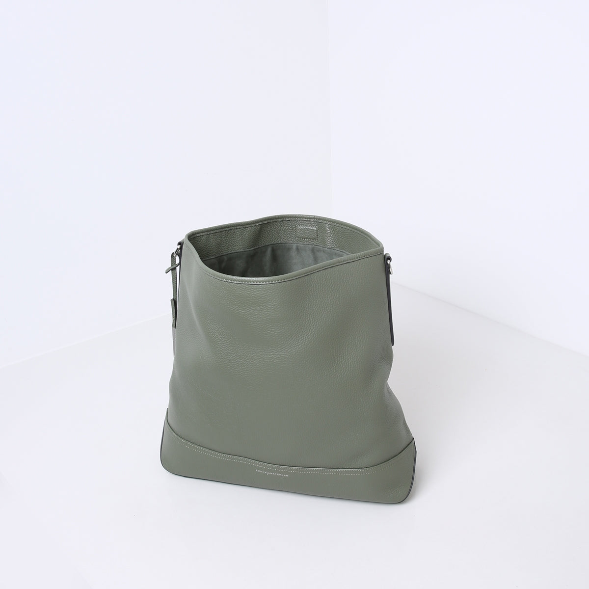 TUUR | PINE