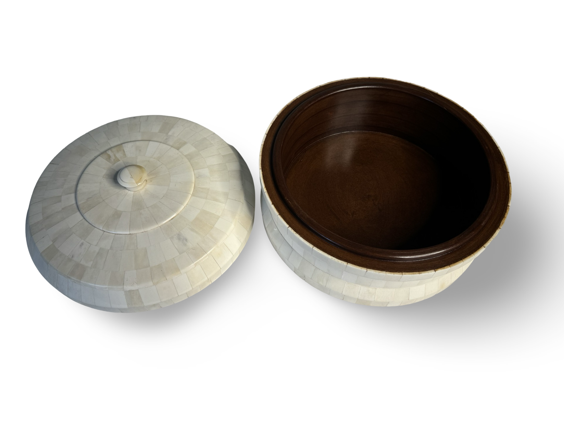 Kist bone inlay wit