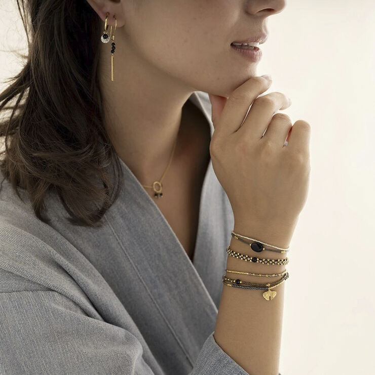 A Beautiful Story Feeling Black Onyx Bracelet GC Gold