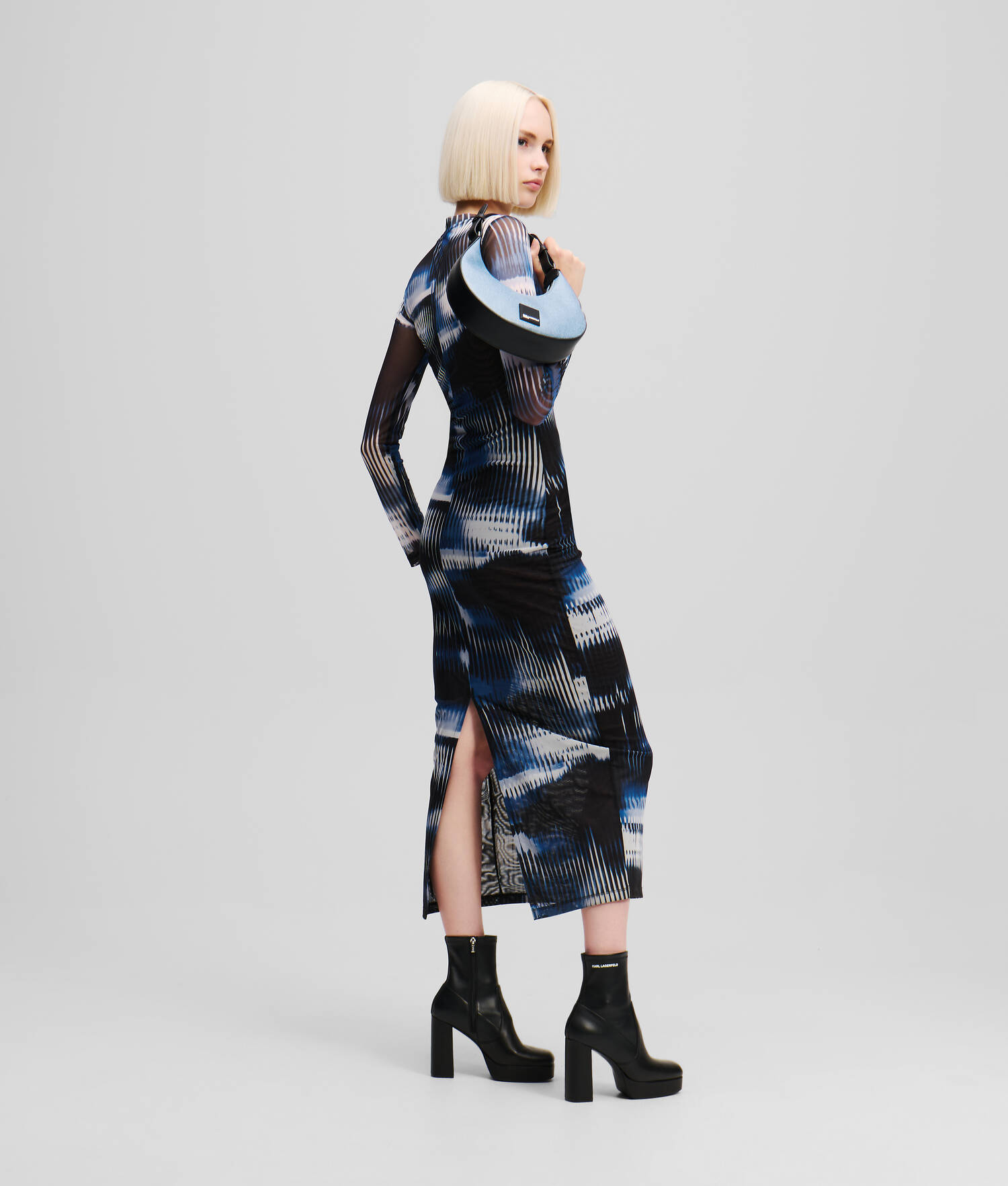 ROBE EN MAILLE IMPRIMÉ EFFET GLITCH