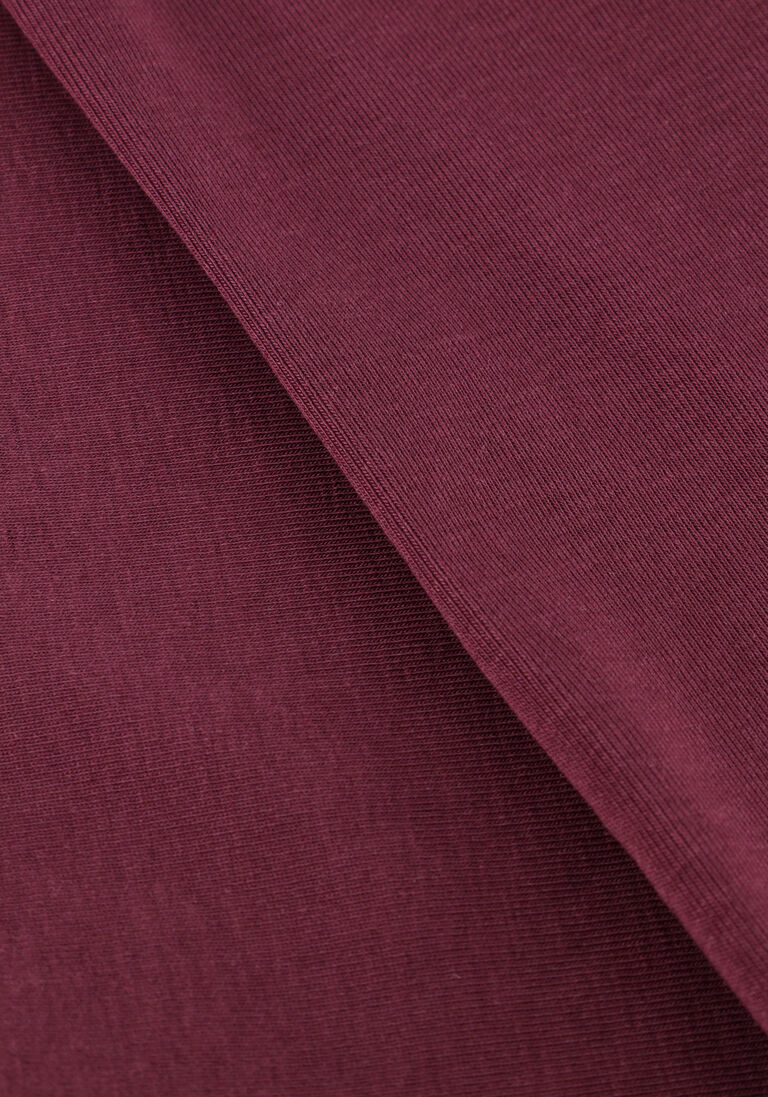 bordeaux haute l'amitié t-shirt neckline logo tee