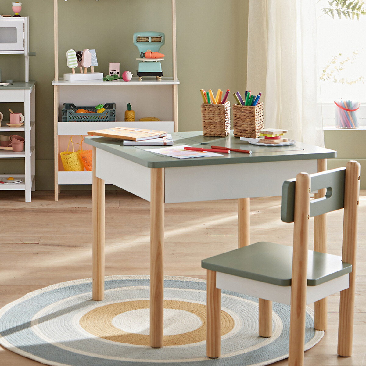 MA PETITE ECOLE MONTESSORI X LA REDOUTE INTERIEURS<br>Cadeira alta, Simoni