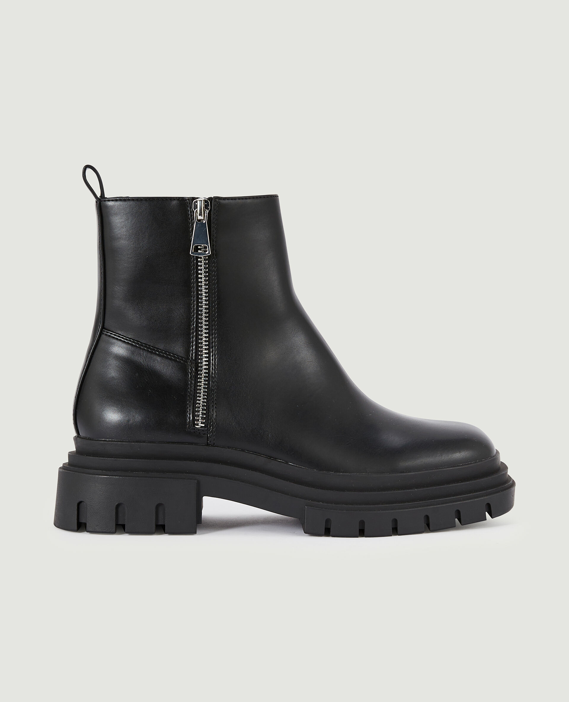 Boots semelles crantées bouts carrés - Noir