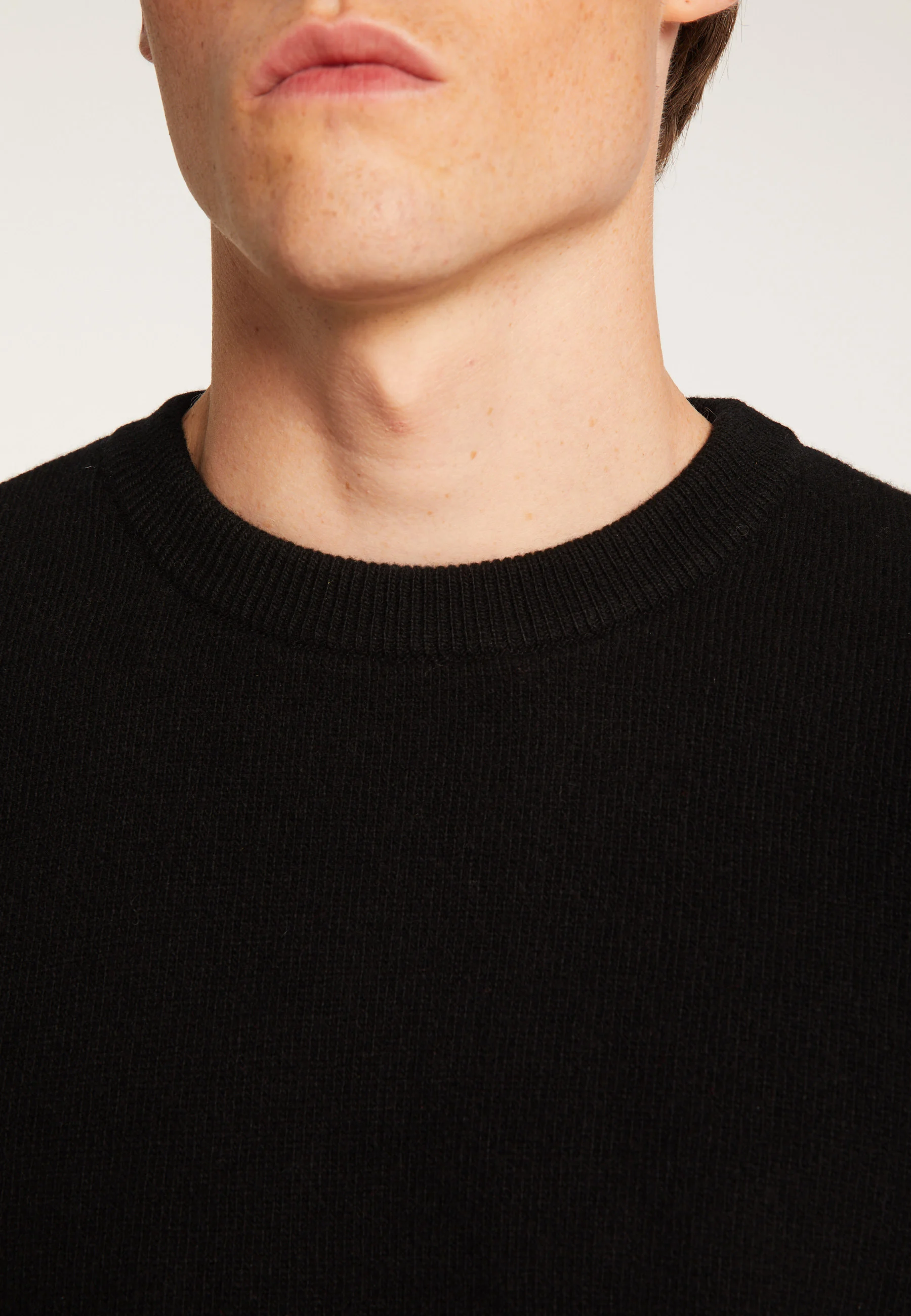 THOMAS - Pull col rond en laine mérinos | Noir