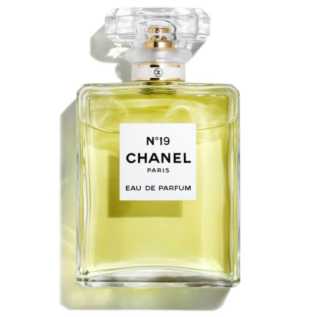 N°19 Eau de Parfum CHANEL