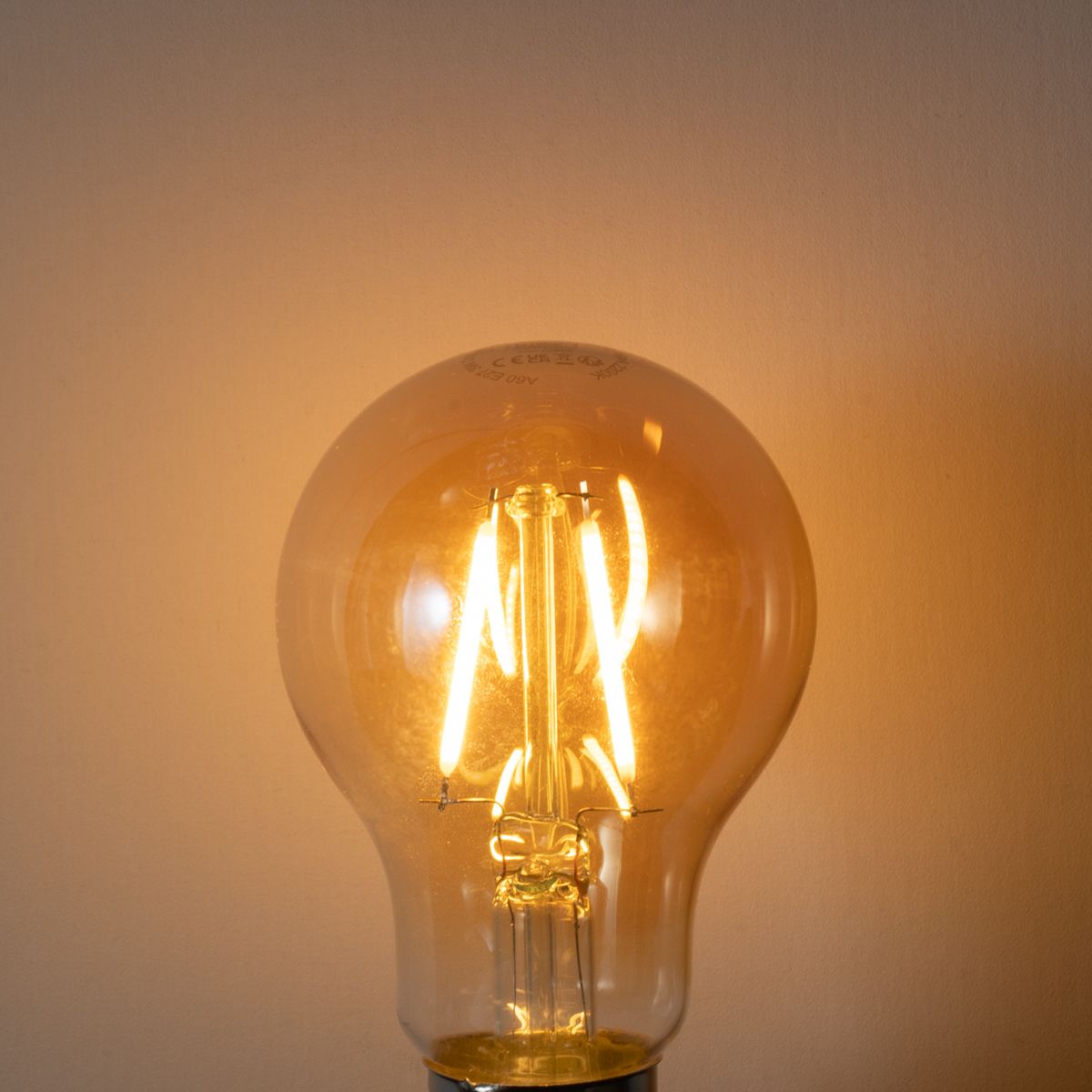 Set van 5 E27 dimbare LED lampen A60 goud 3W 310 lm 2200K
